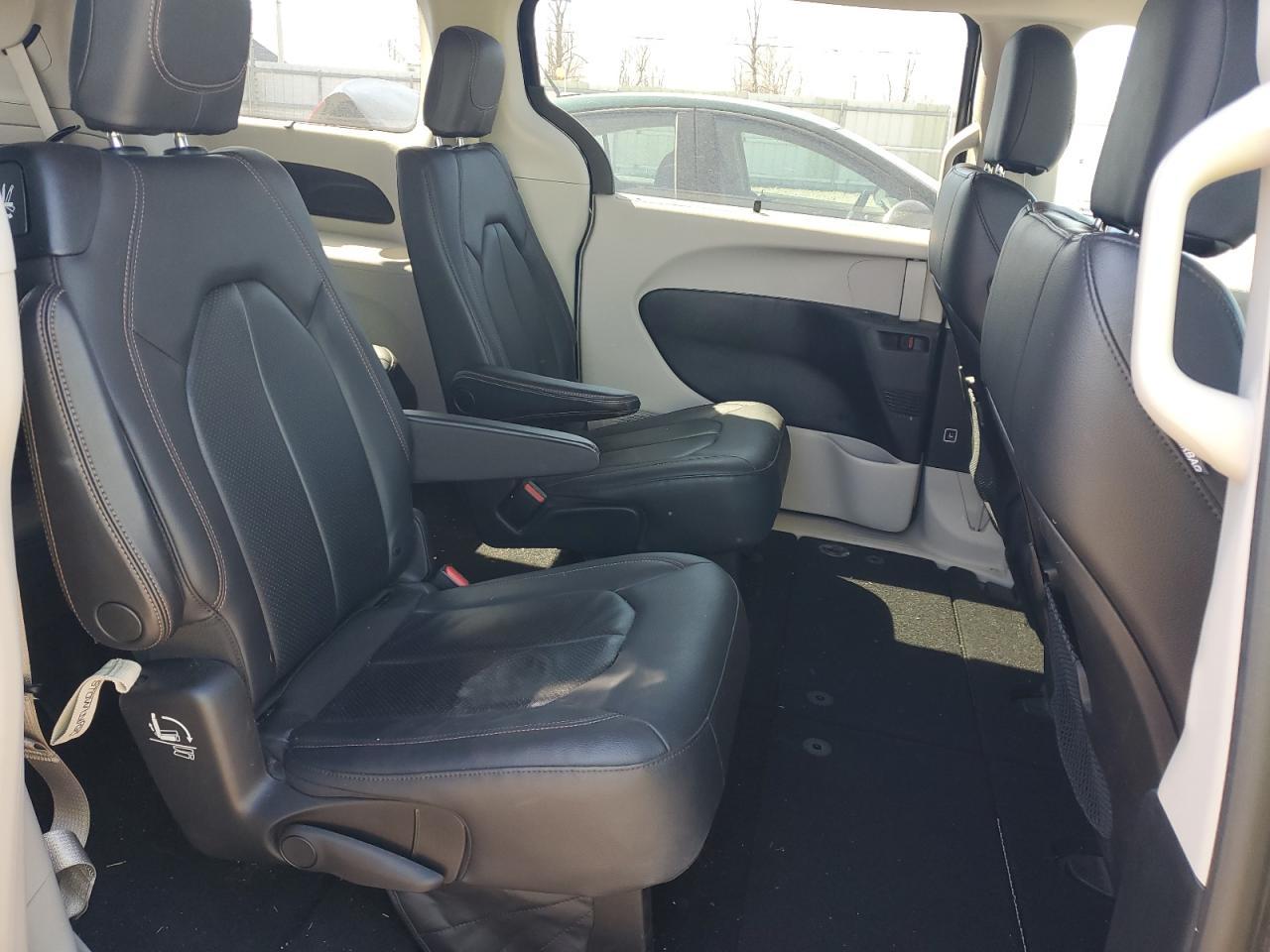 2019 CHRYSLER Pacifica
