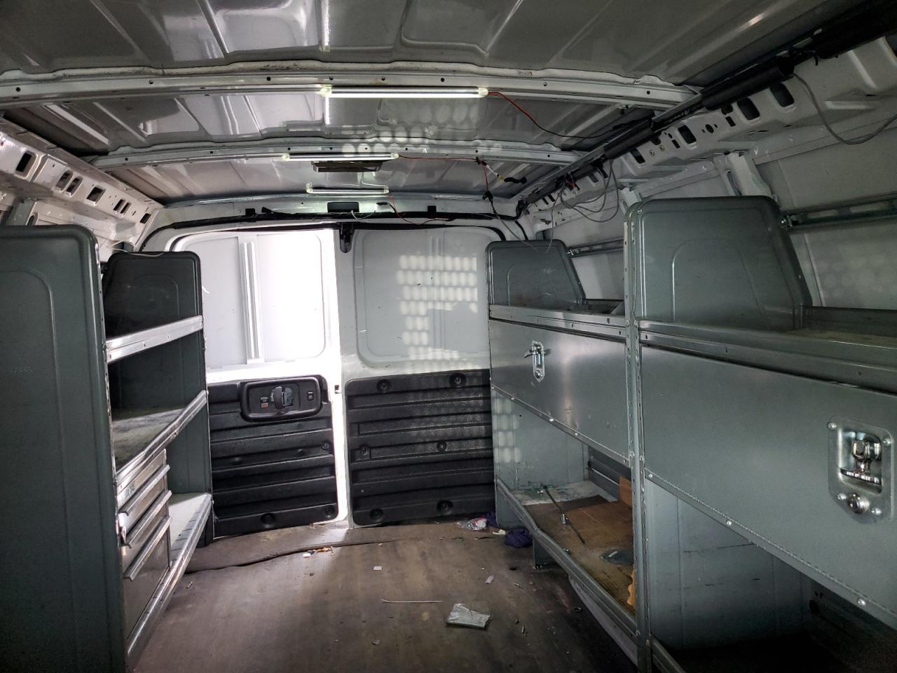 2014 GMC Savana