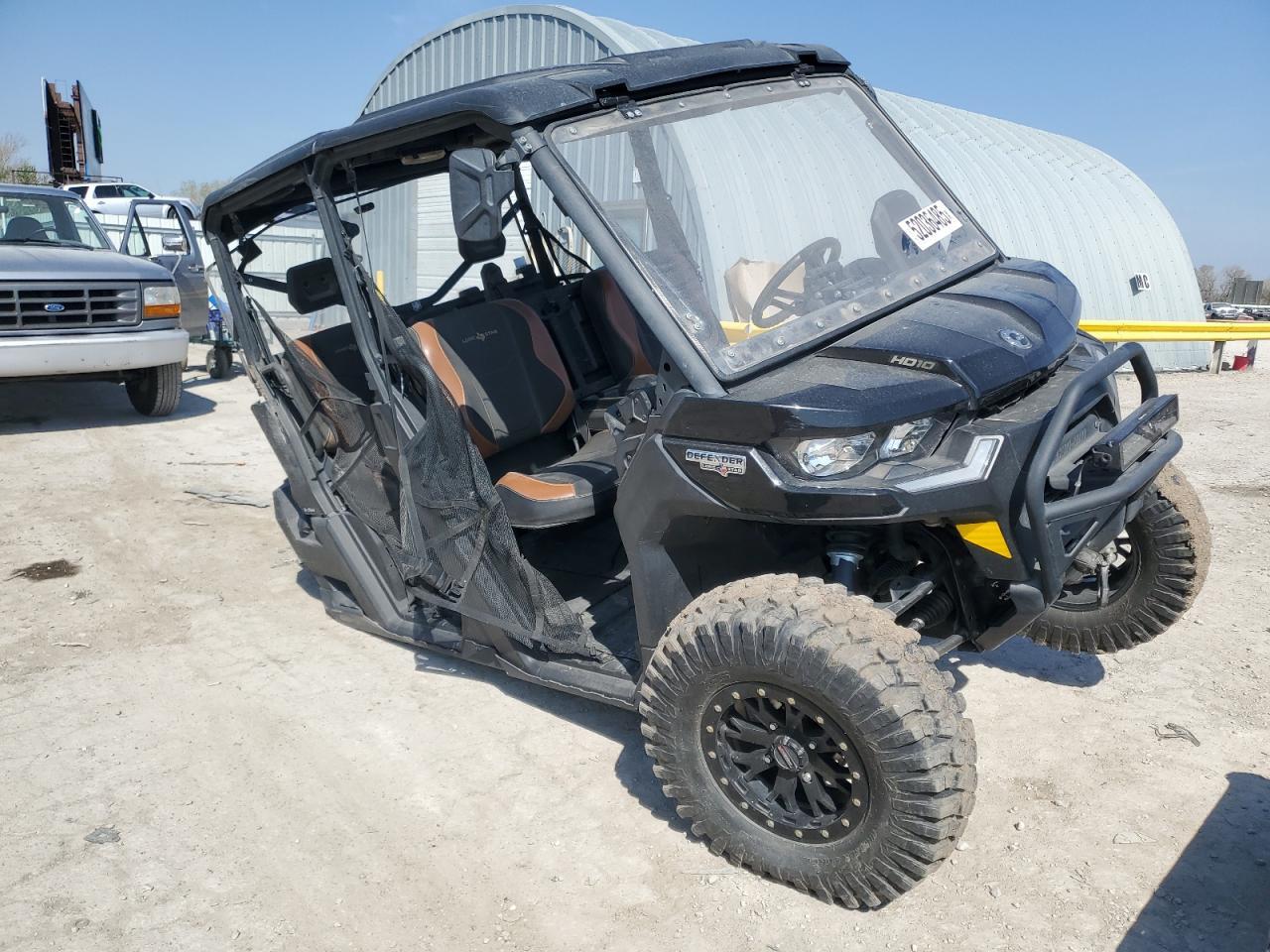 2022 CAN-AM Defender
