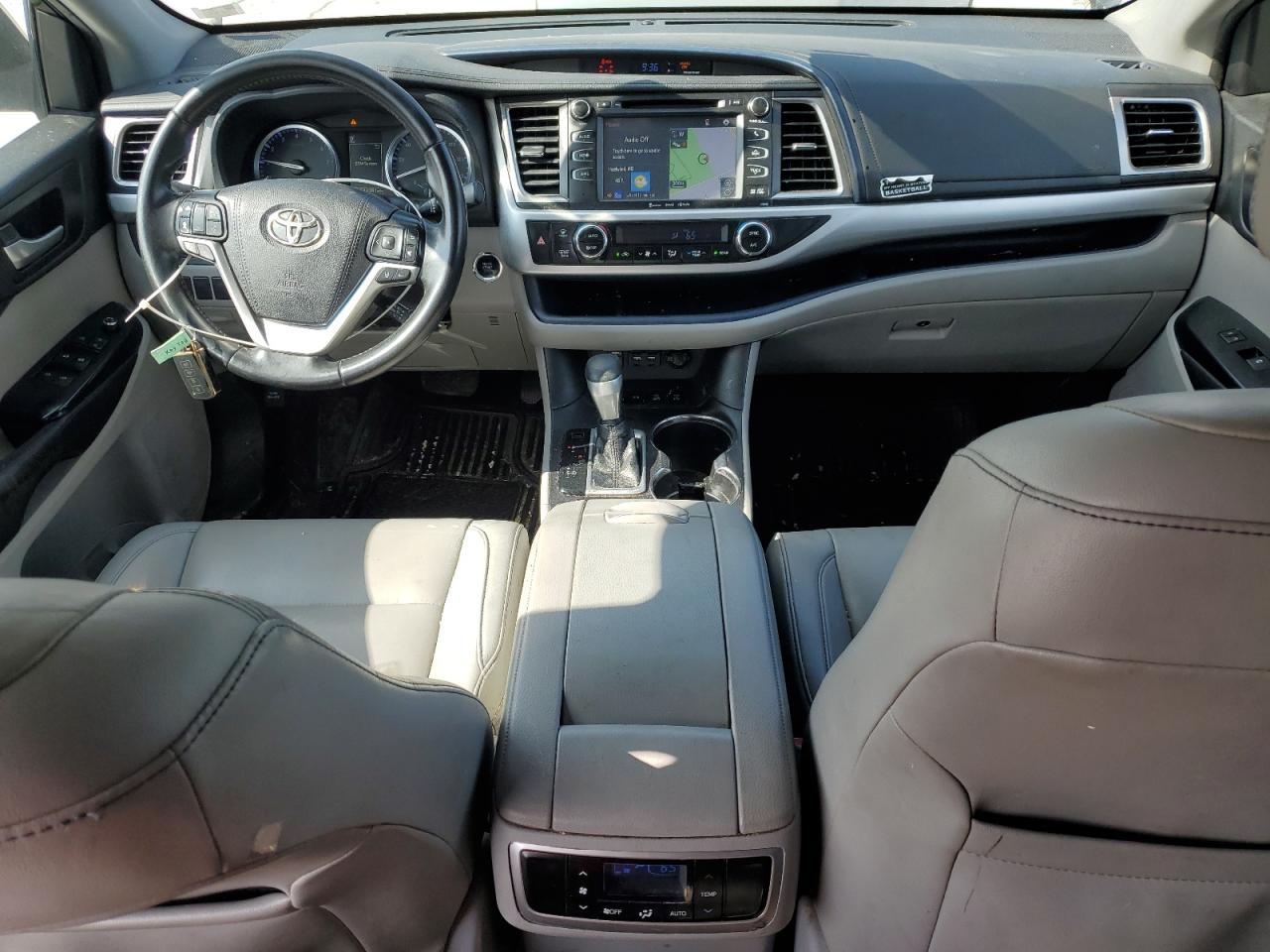 2019 TOYOTA HIGHLANDER