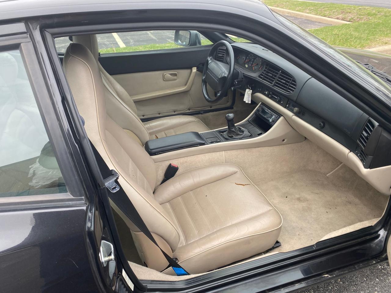 1987 PORSCHE 944