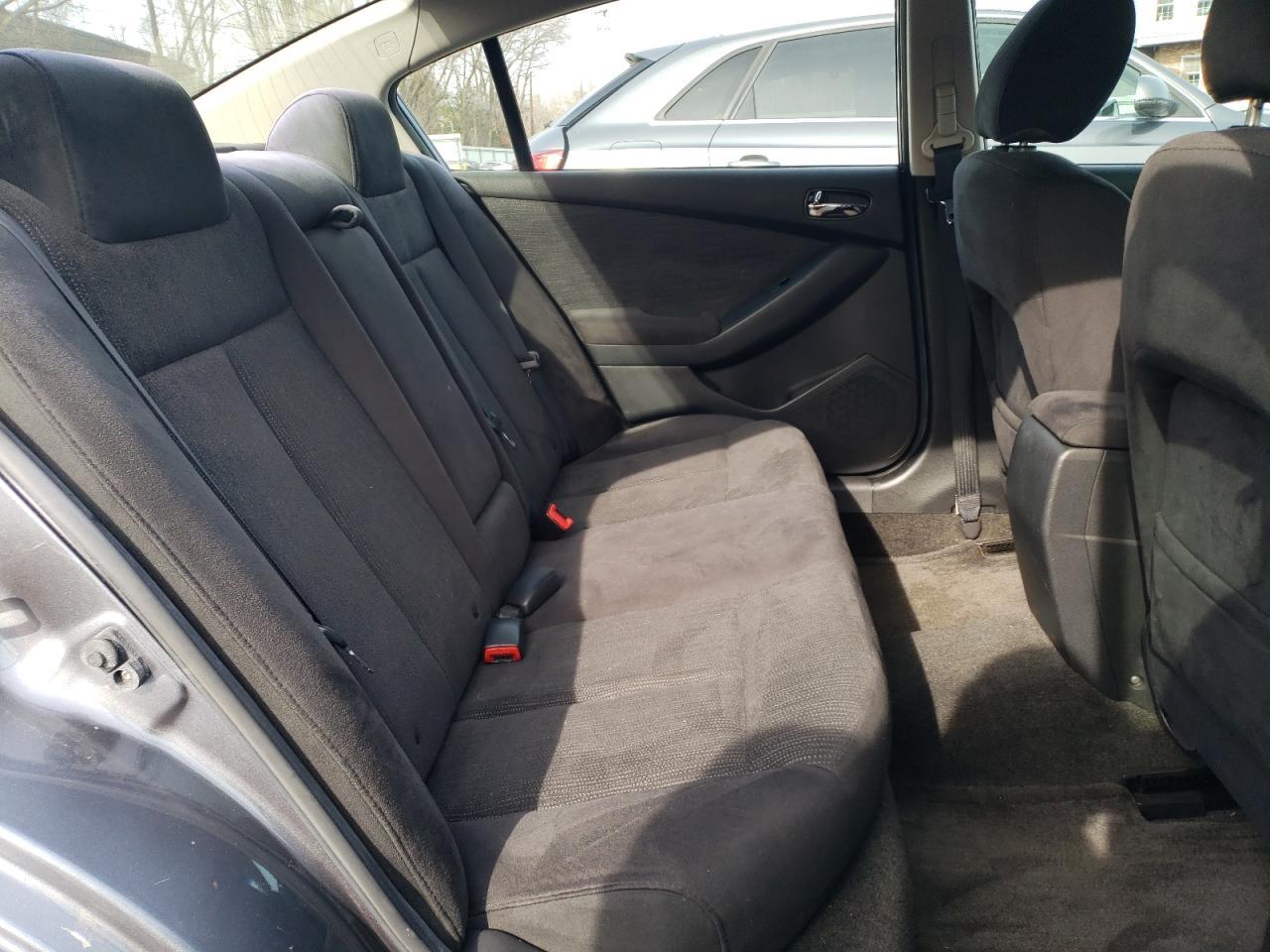 2010 NISSAN ALTIMA