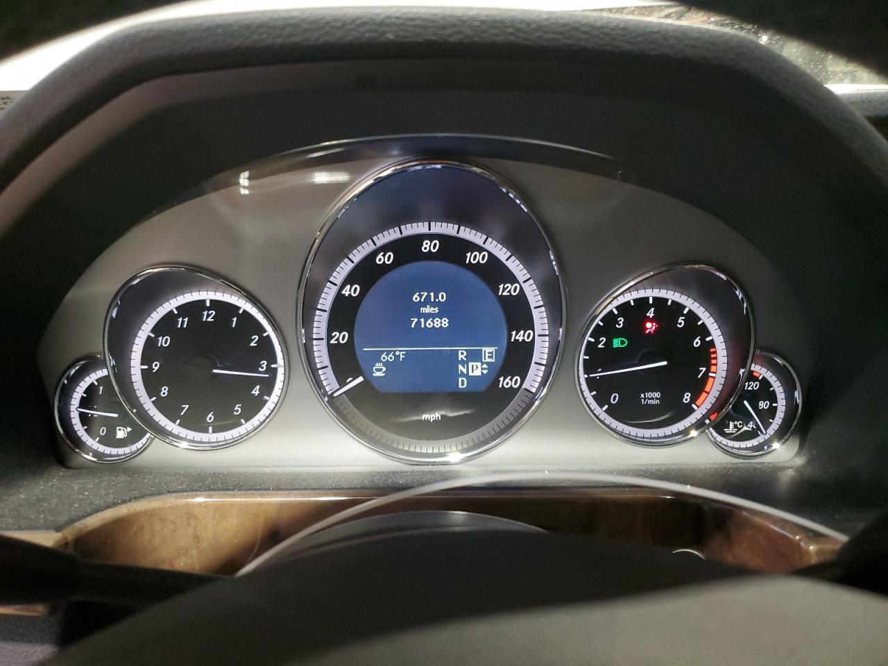 2011 MERCEDES-BENZ E-Class