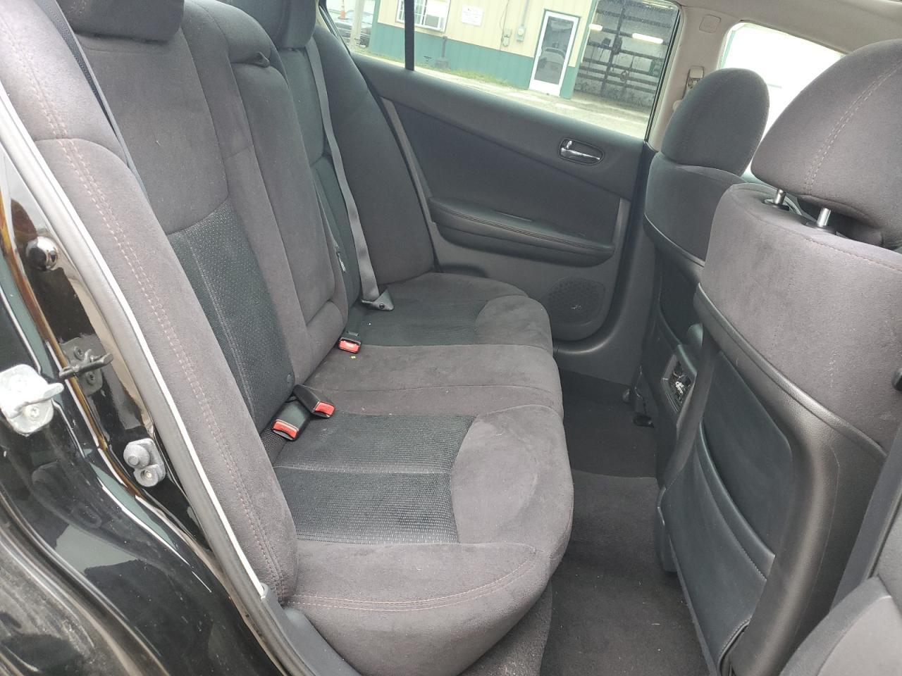 2012 NISSAN Maxima