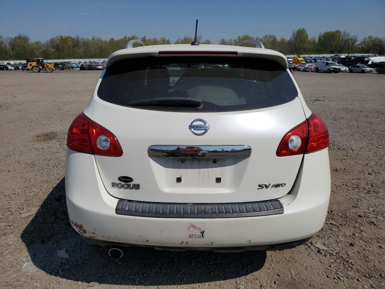 2011 NISSAN ROGUE