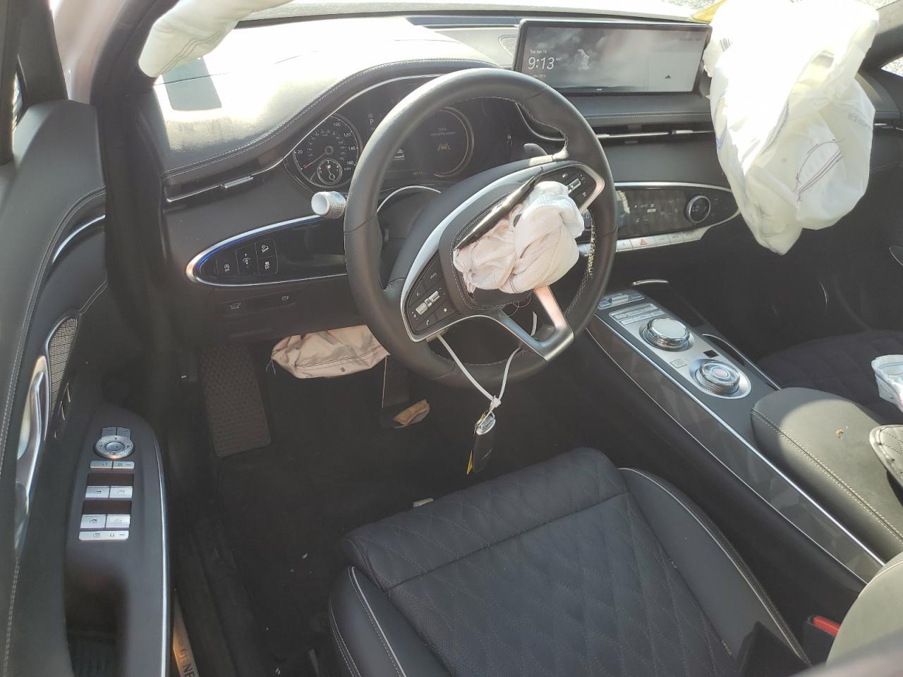 2024 GENESIS GV70