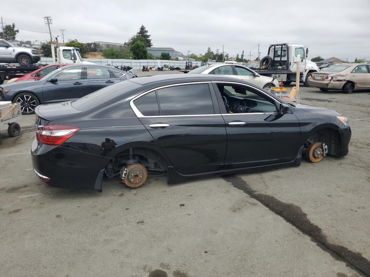 2017 HONDA ACCORD