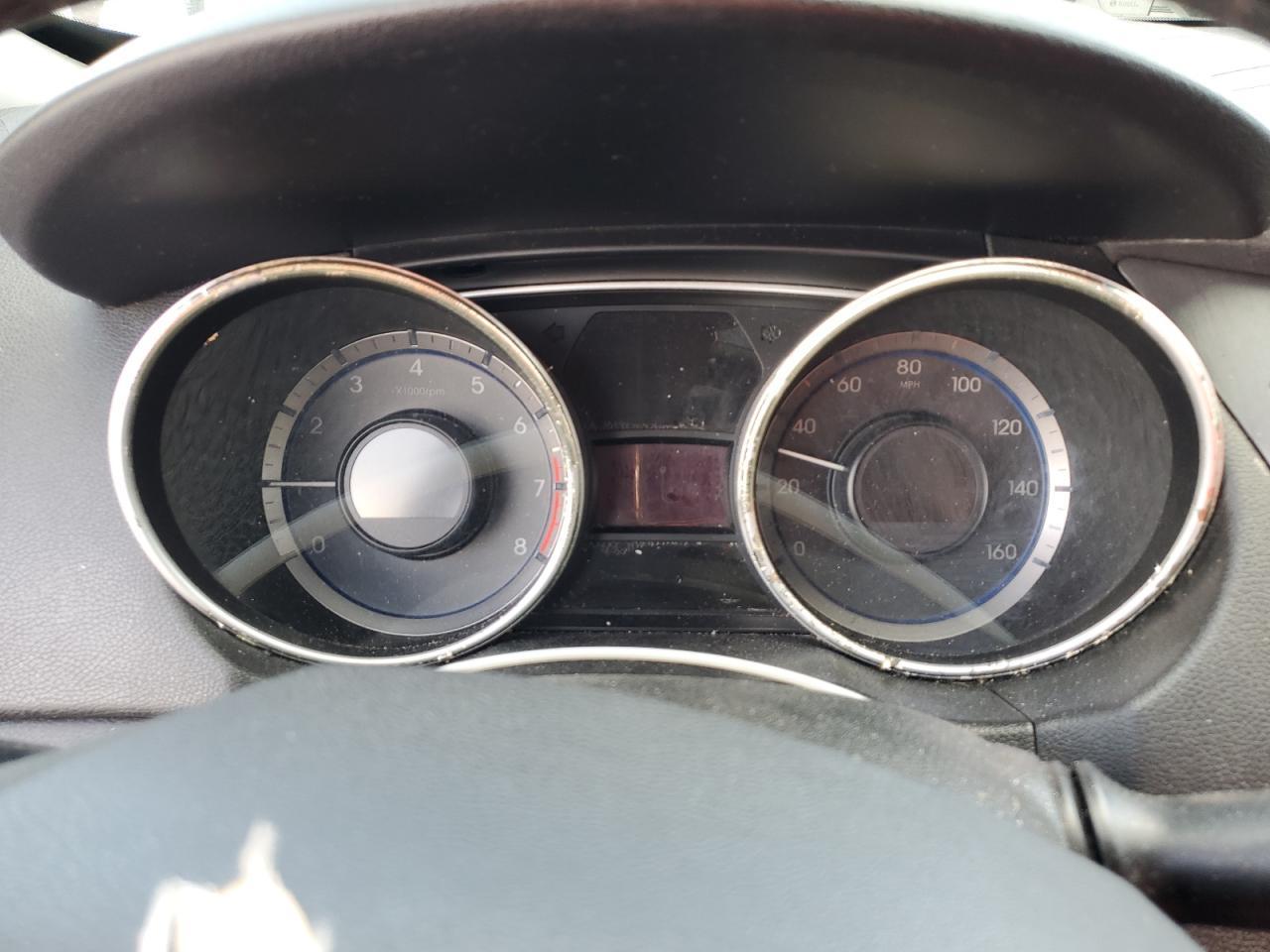 2011 HYUNDAI SONATA