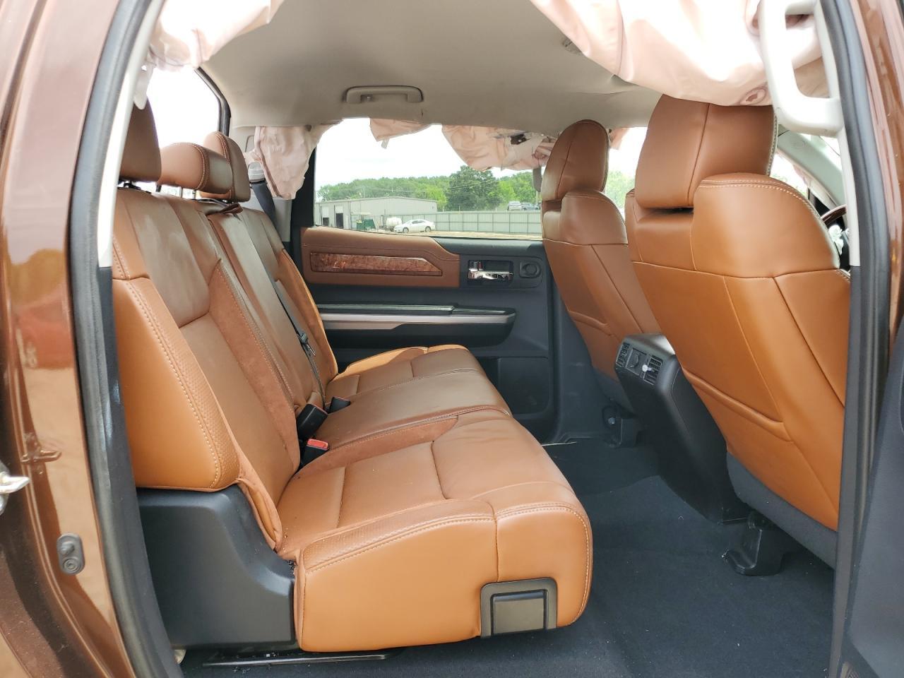 2016 TOYOTA TUNDRA
