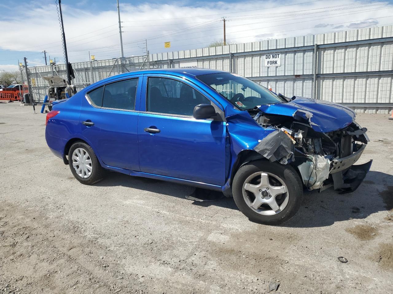 2014 NISSAN VERSA