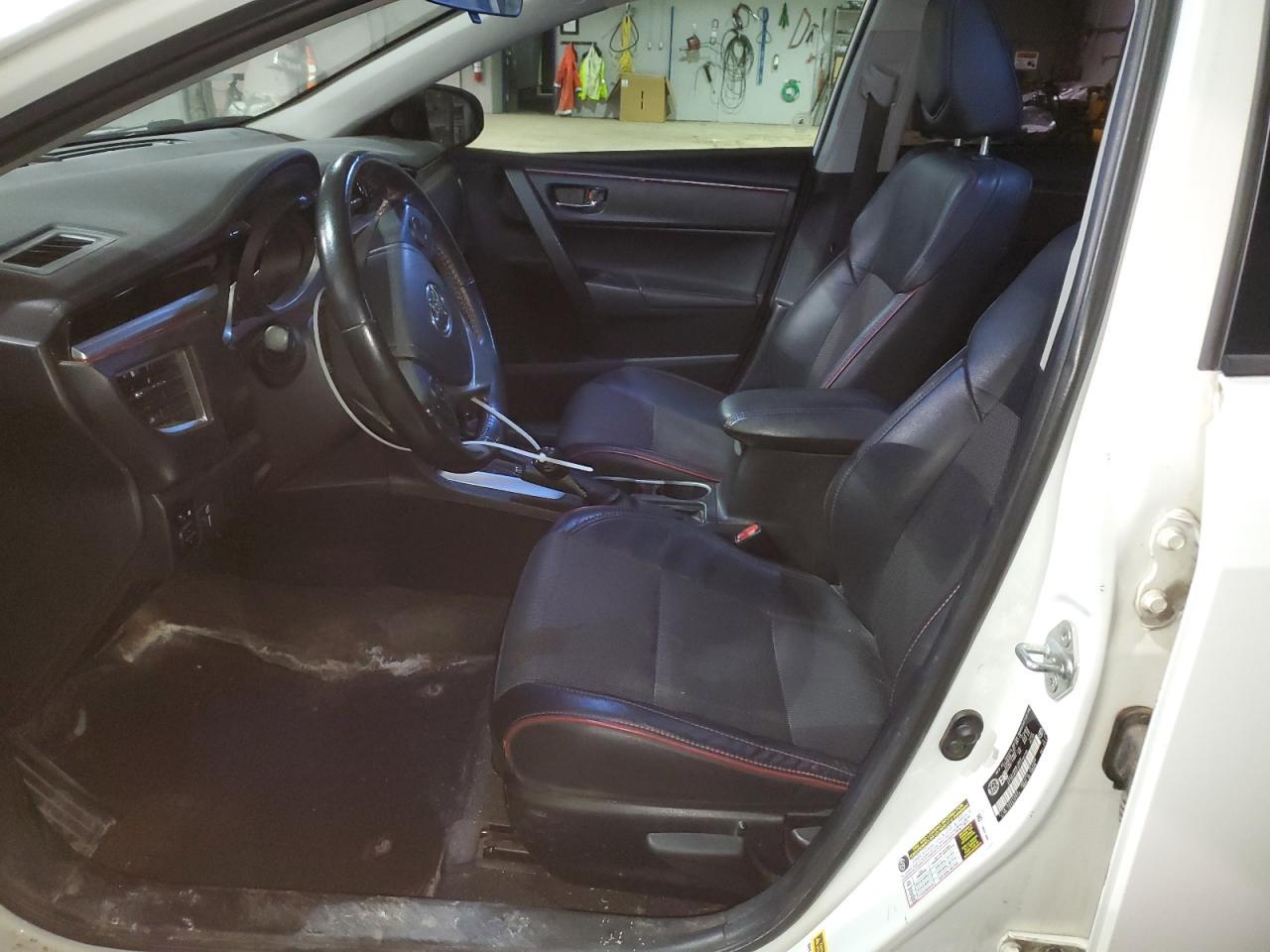 2015 TOYOTA COROLLA