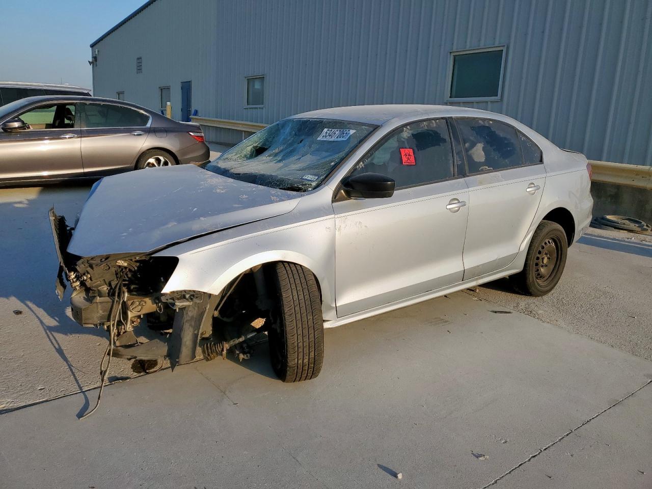 2016 VOLKSWAGEN JETTA