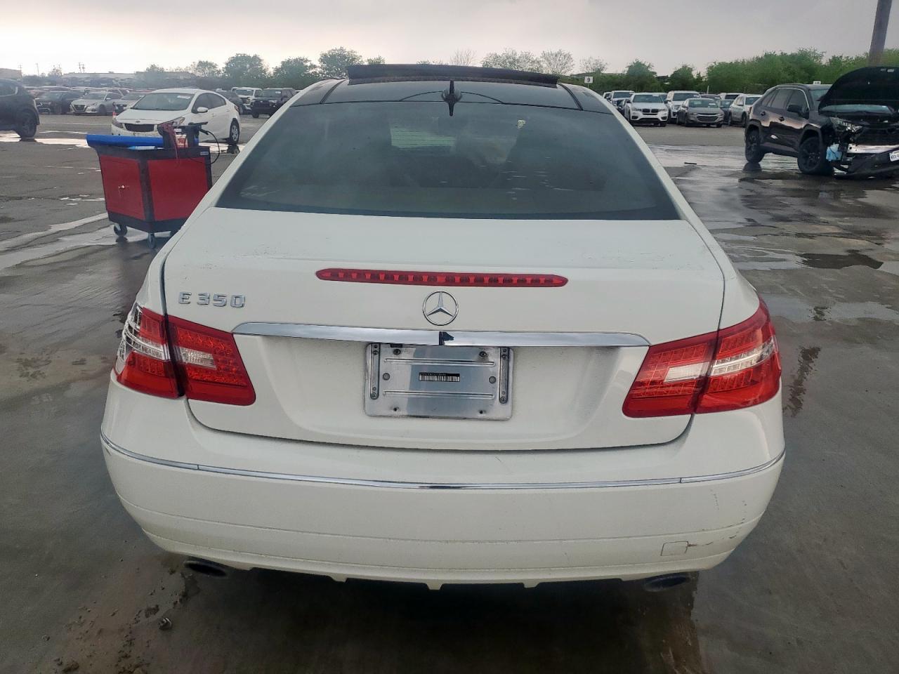 2010 MERCEDES-BENZ E-Class