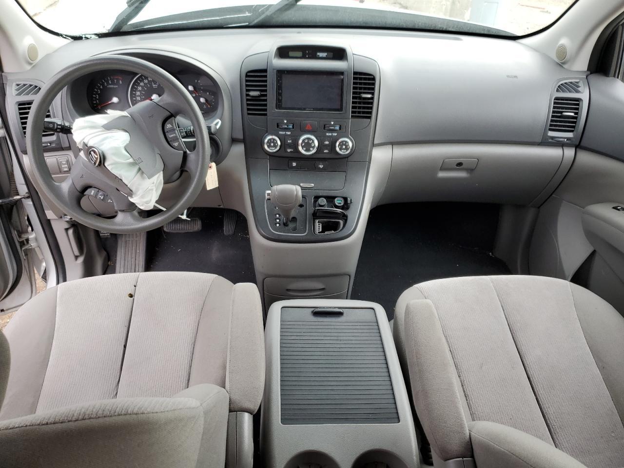 2014 KIA SEDONA