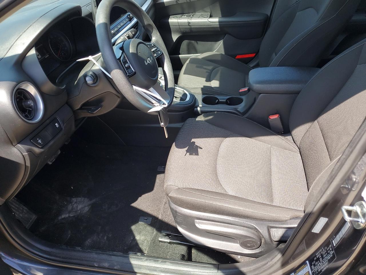 2023 KIA FORTE