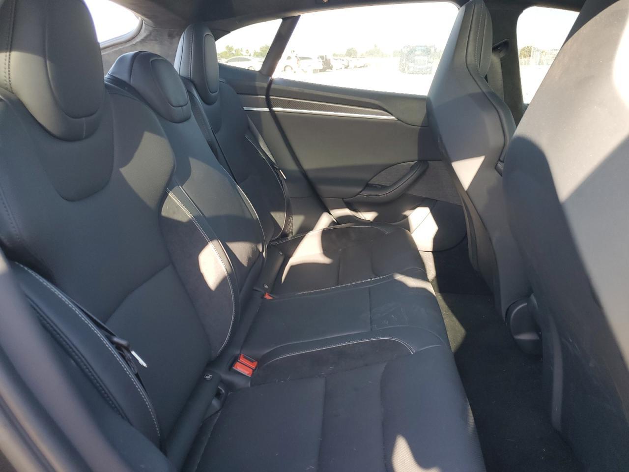 2024 TESLA MODEL S
