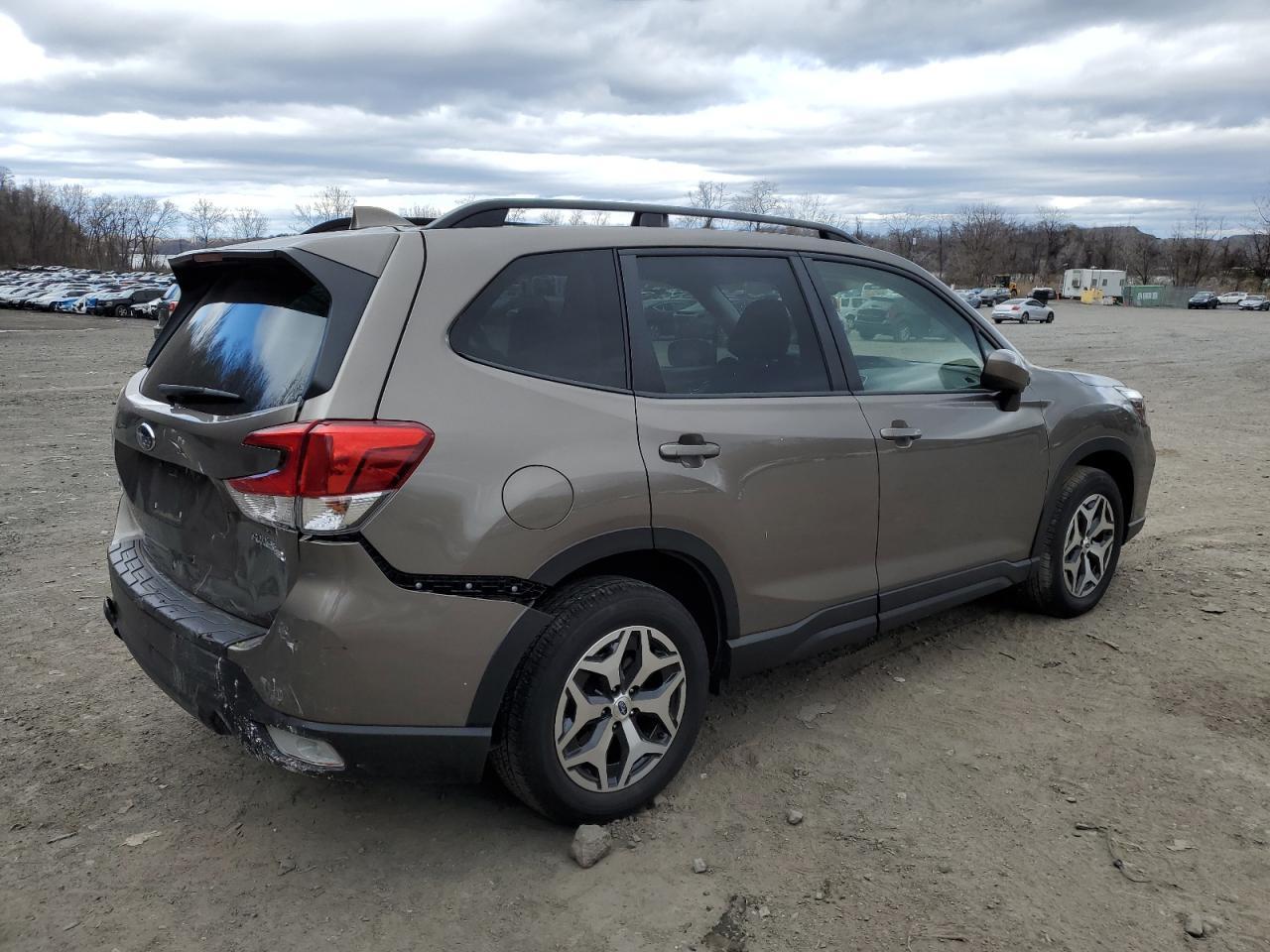 2020 SUBARU FORESTER