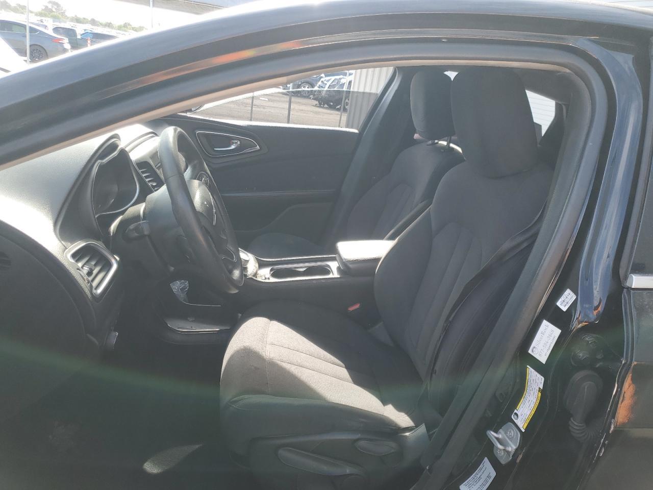 2015 CHRYSLER 200