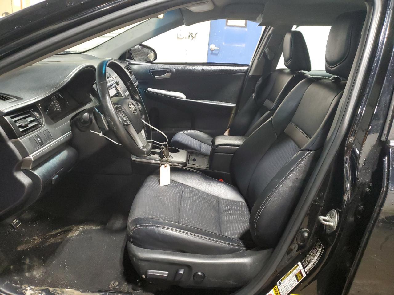 2014 TOYOTA CAMRY