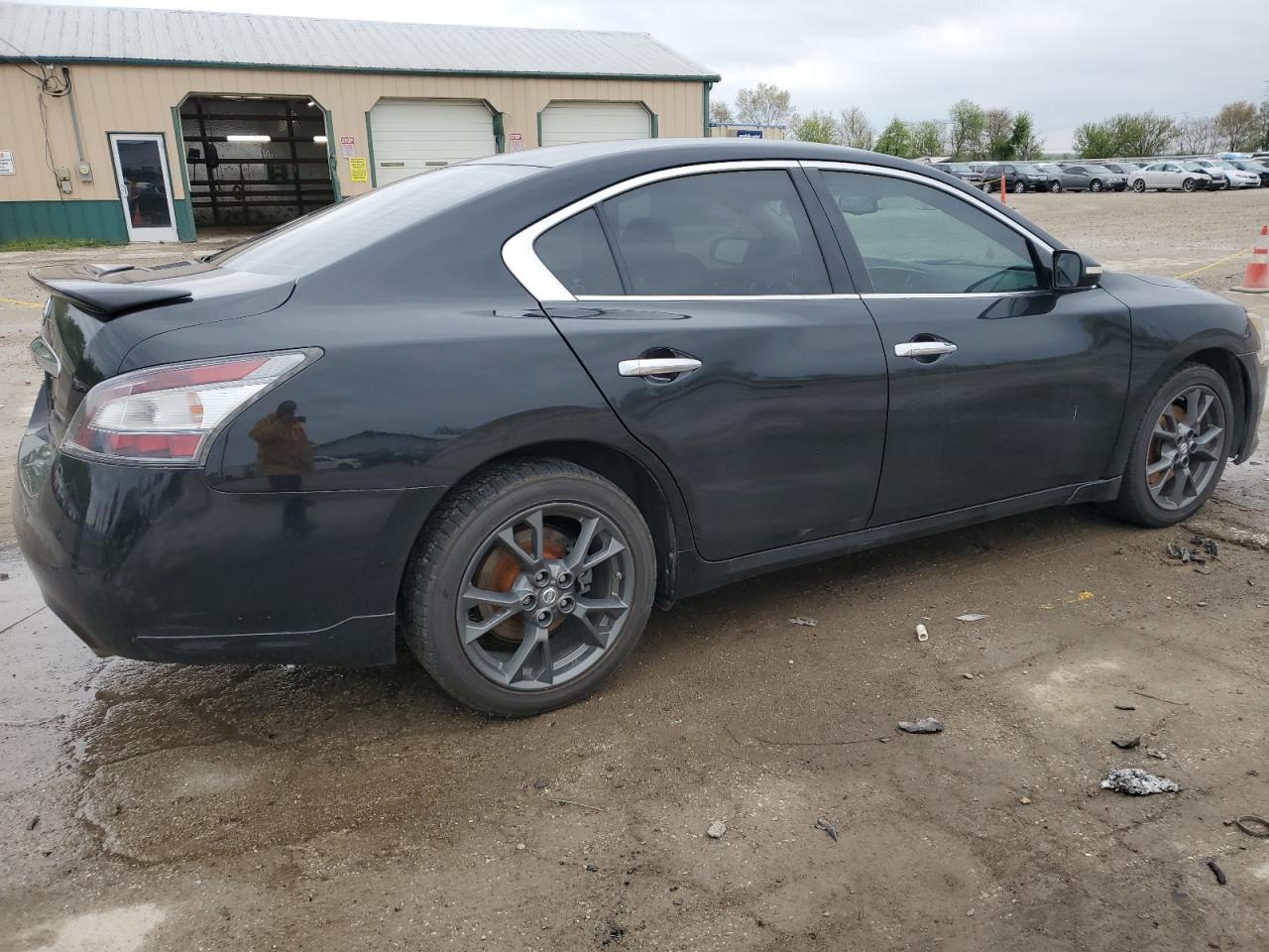2012 NISSAN Maxima