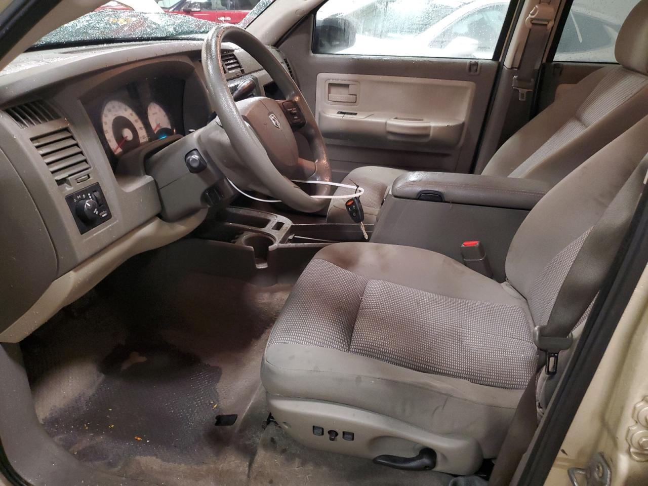 2011 DODGE Dakota