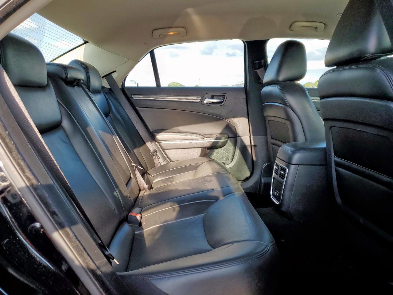 2021 CHRYSLER 300