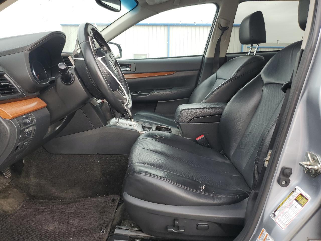 2013 SUBARU Outback
