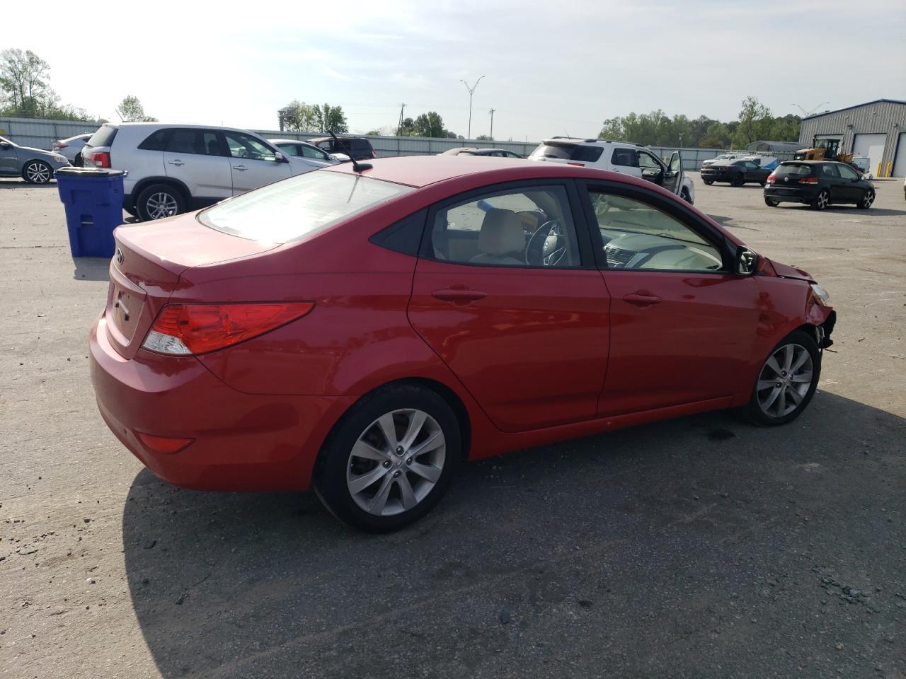 2012 HYUNDAI ACCENT