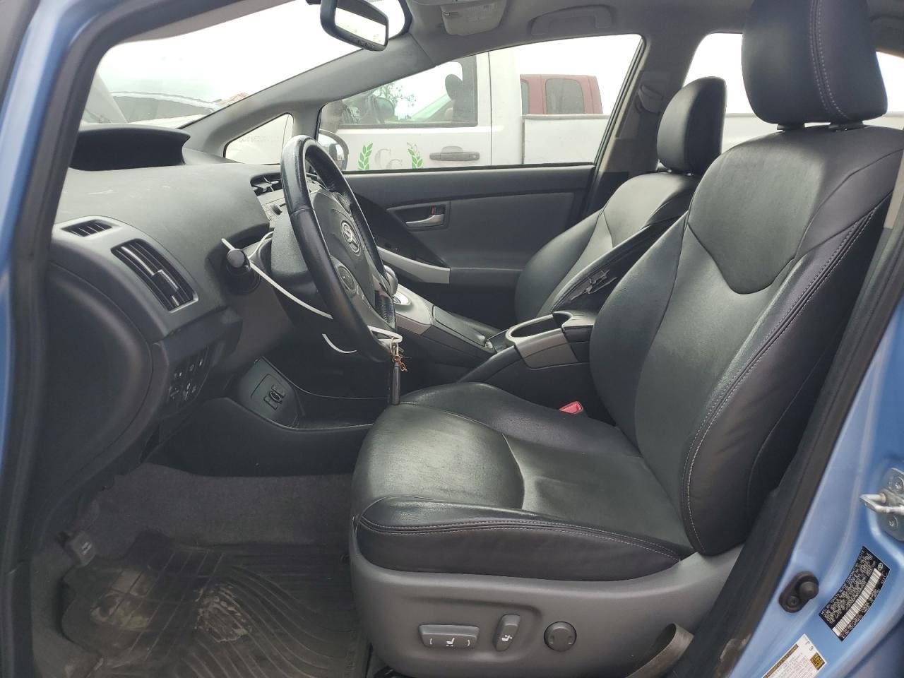 2013 TOYOTA PRIUS