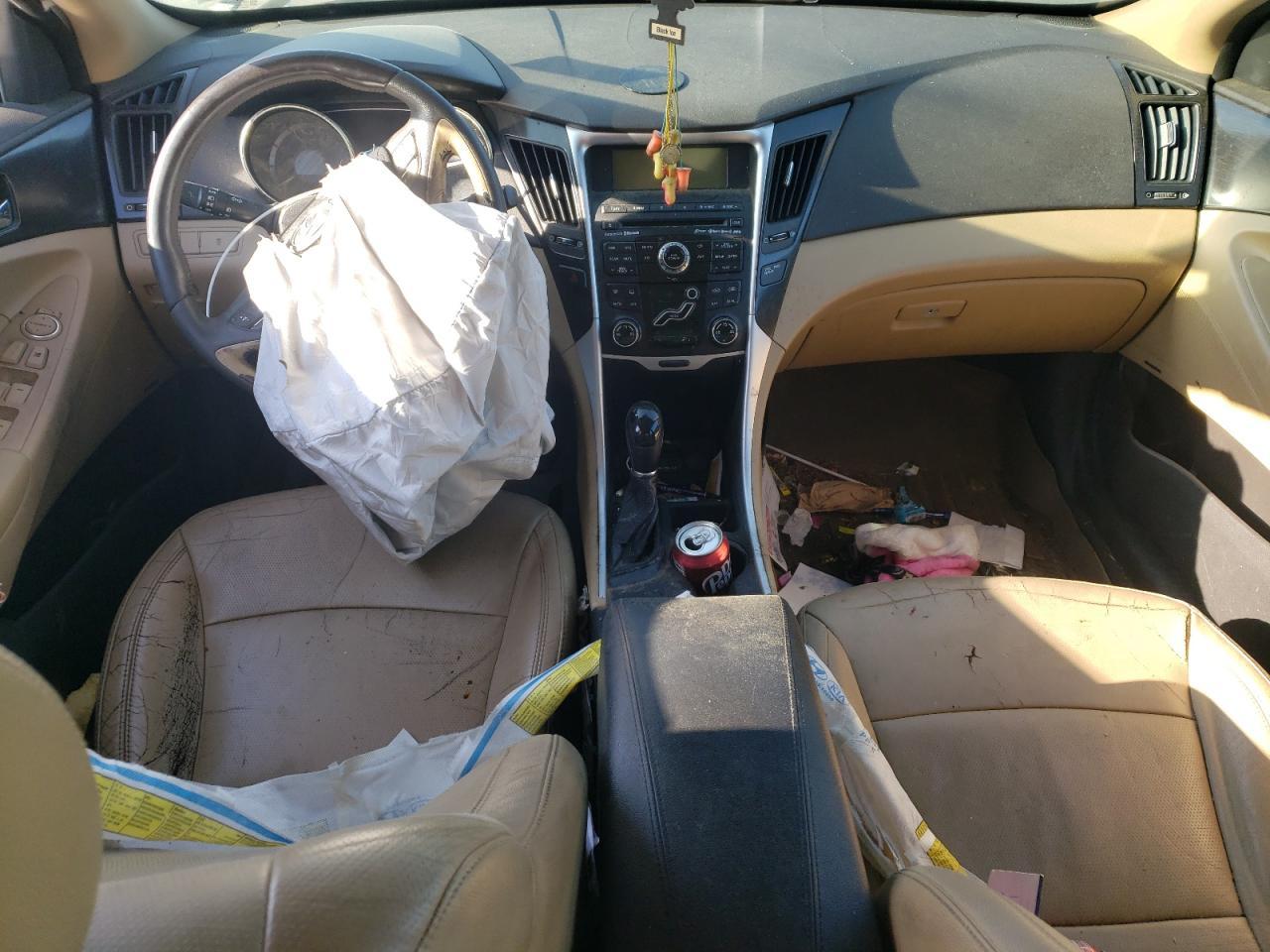 2011 HYUNDAI SONATA