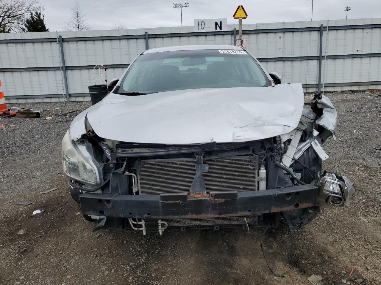 2011 NISSAN Maxima