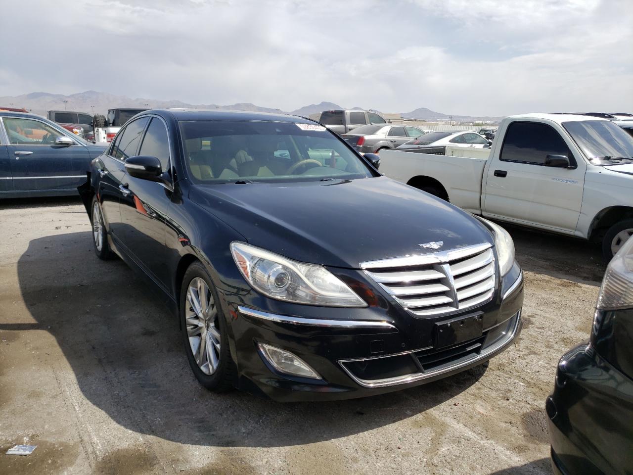 2013 HYUNDAI GENESIS