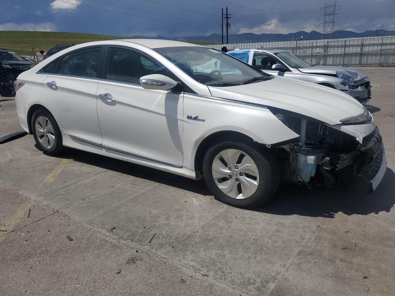 2013 HYUNDAI SONATA