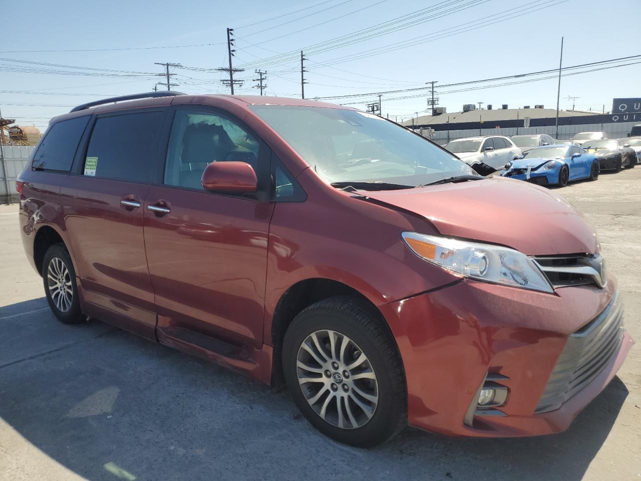 2019 TOYOTA SIENNA