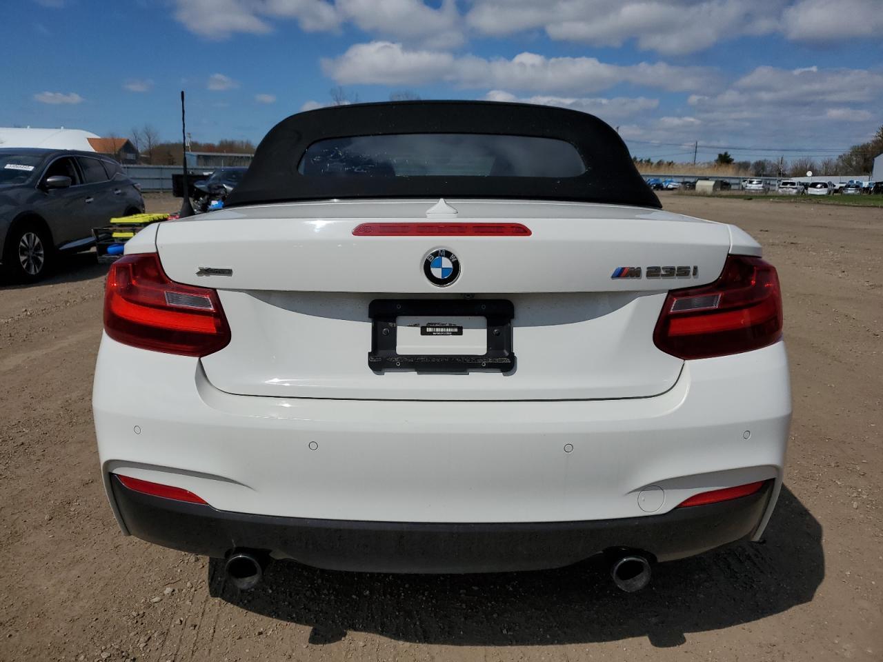 2016 BMW M235i