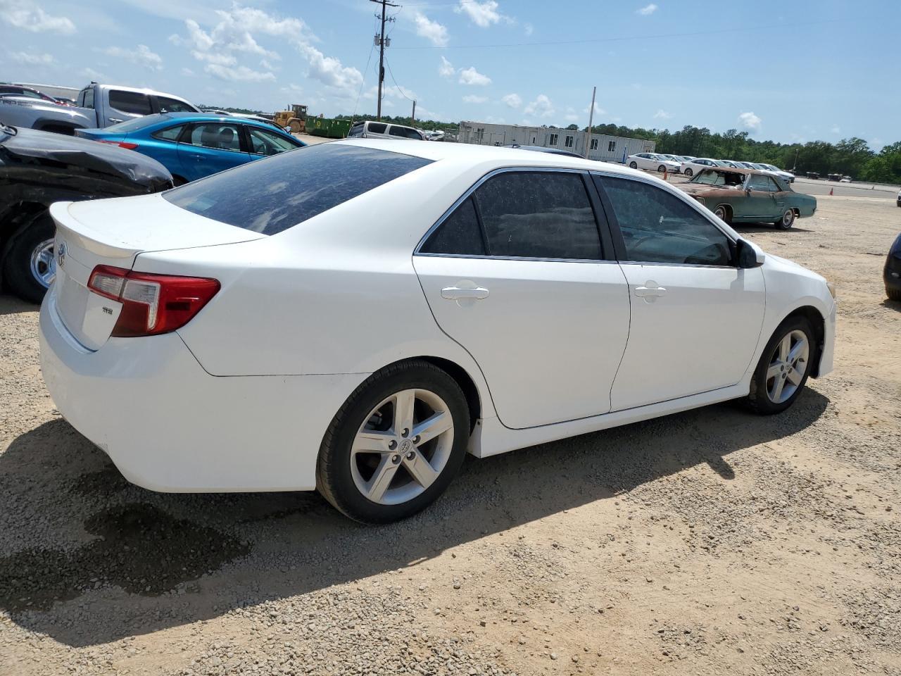 2012 TOYOTA CAMRY