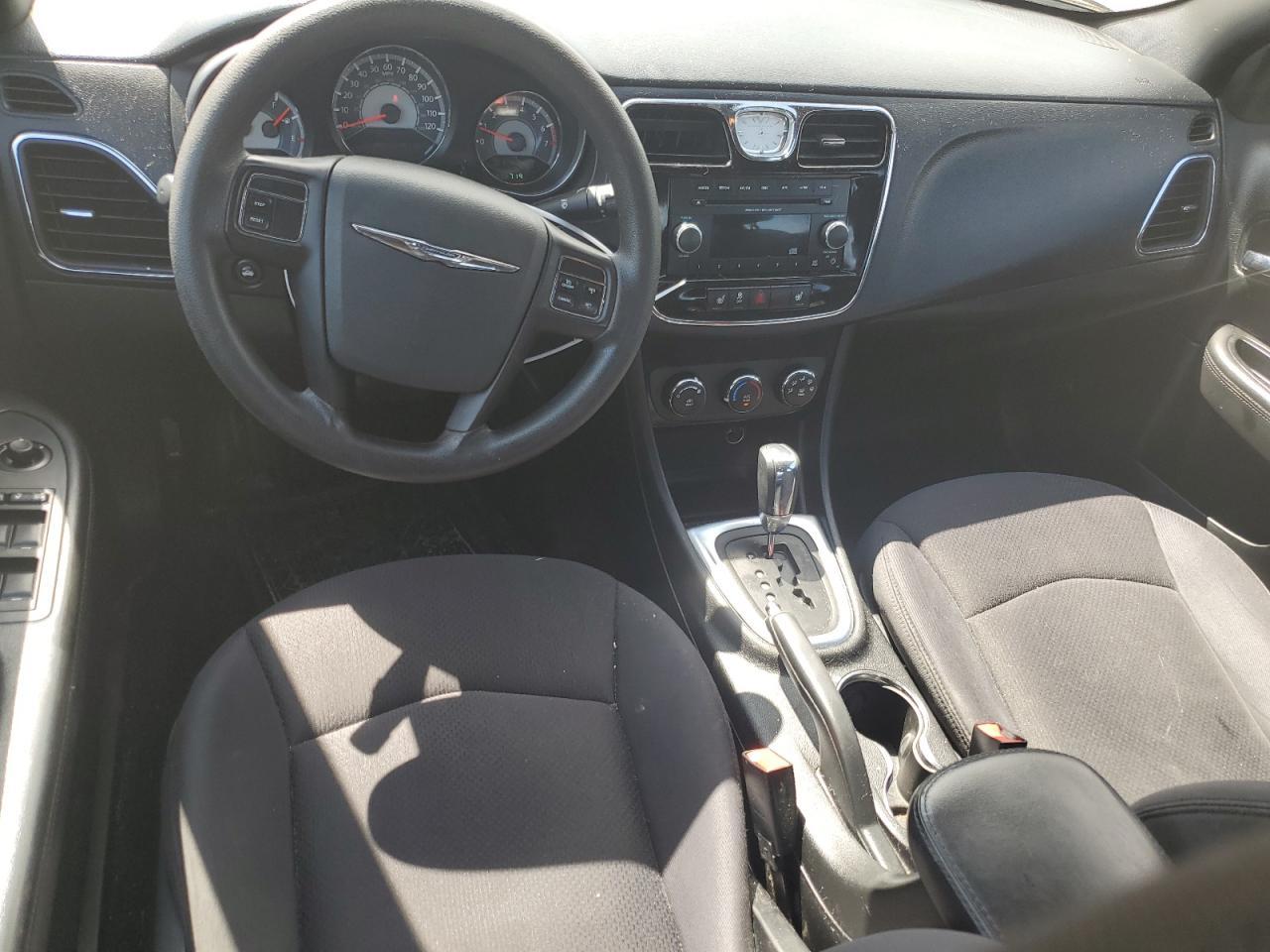 2012 CHRYSLER 200