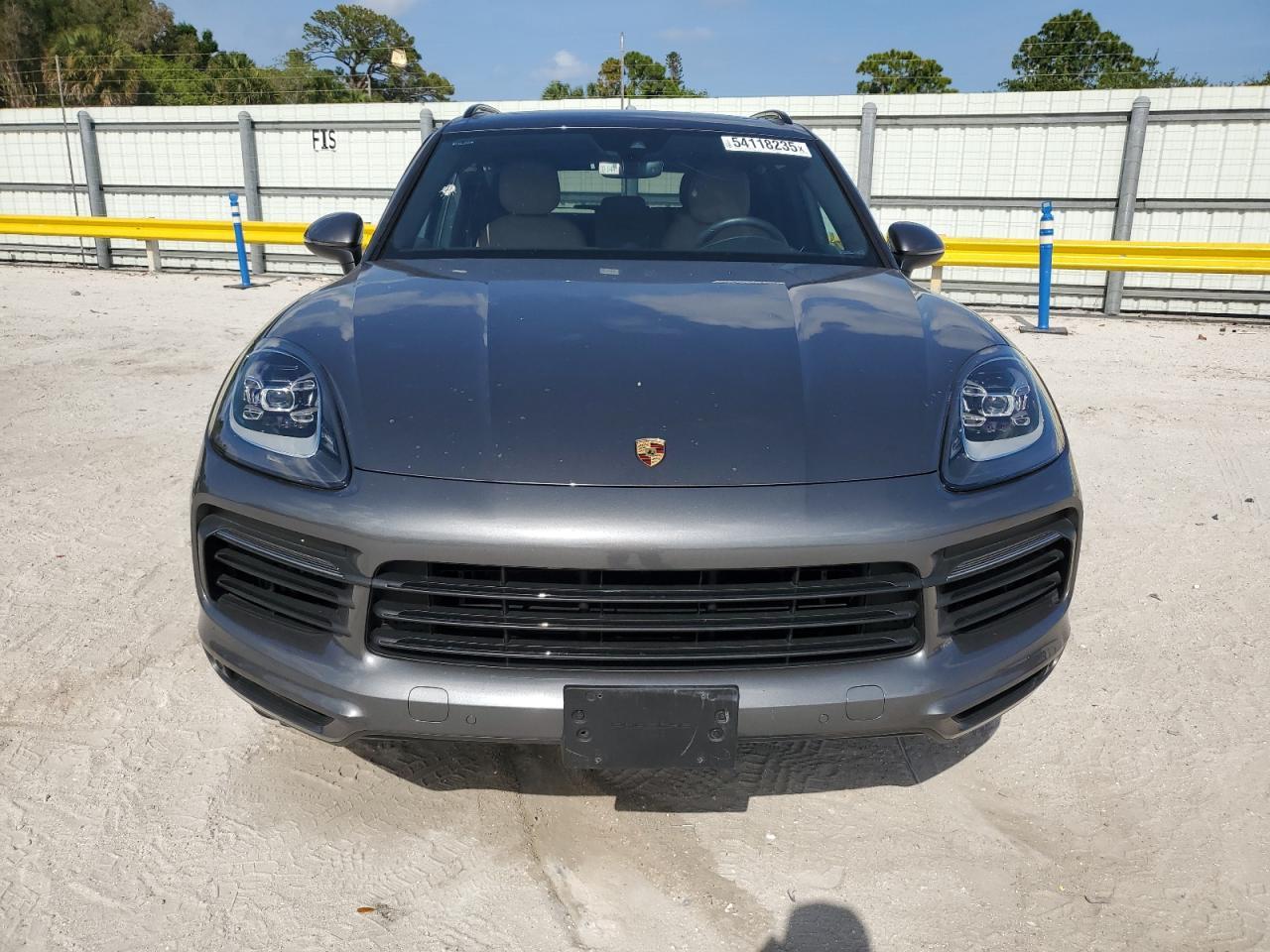 2020 PORSCHE CAYENNE