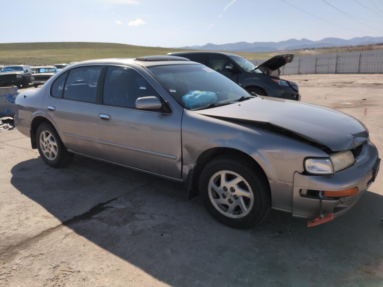1999 NISSAN Maxima