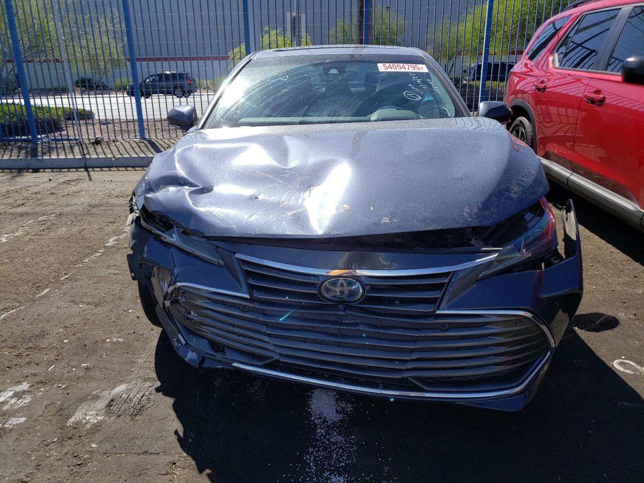 2019 TOYOTA Avalon