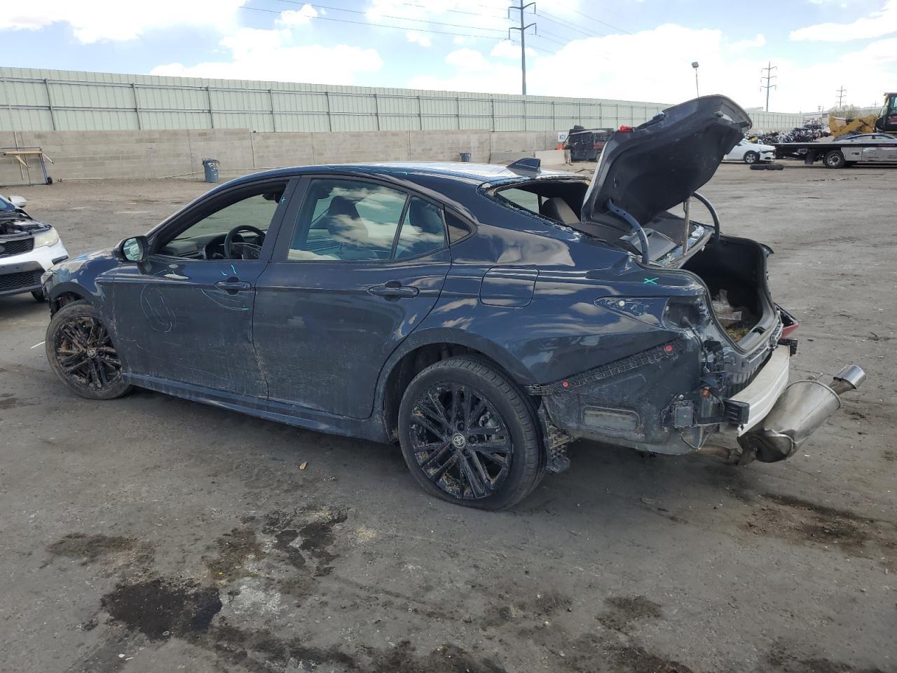 2025 TOYOTA CAMRY