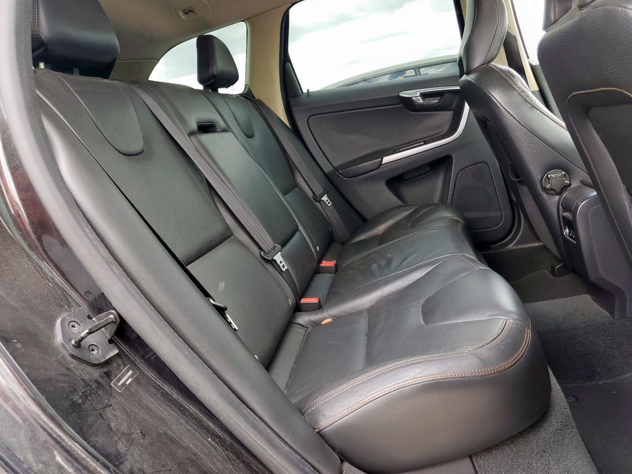 2012 VOLVO XC60