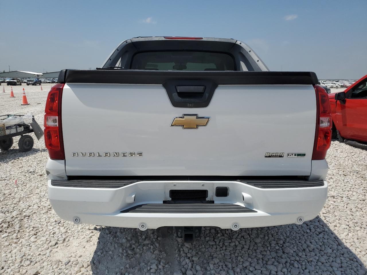 2011 CHEVROLET Avalanche