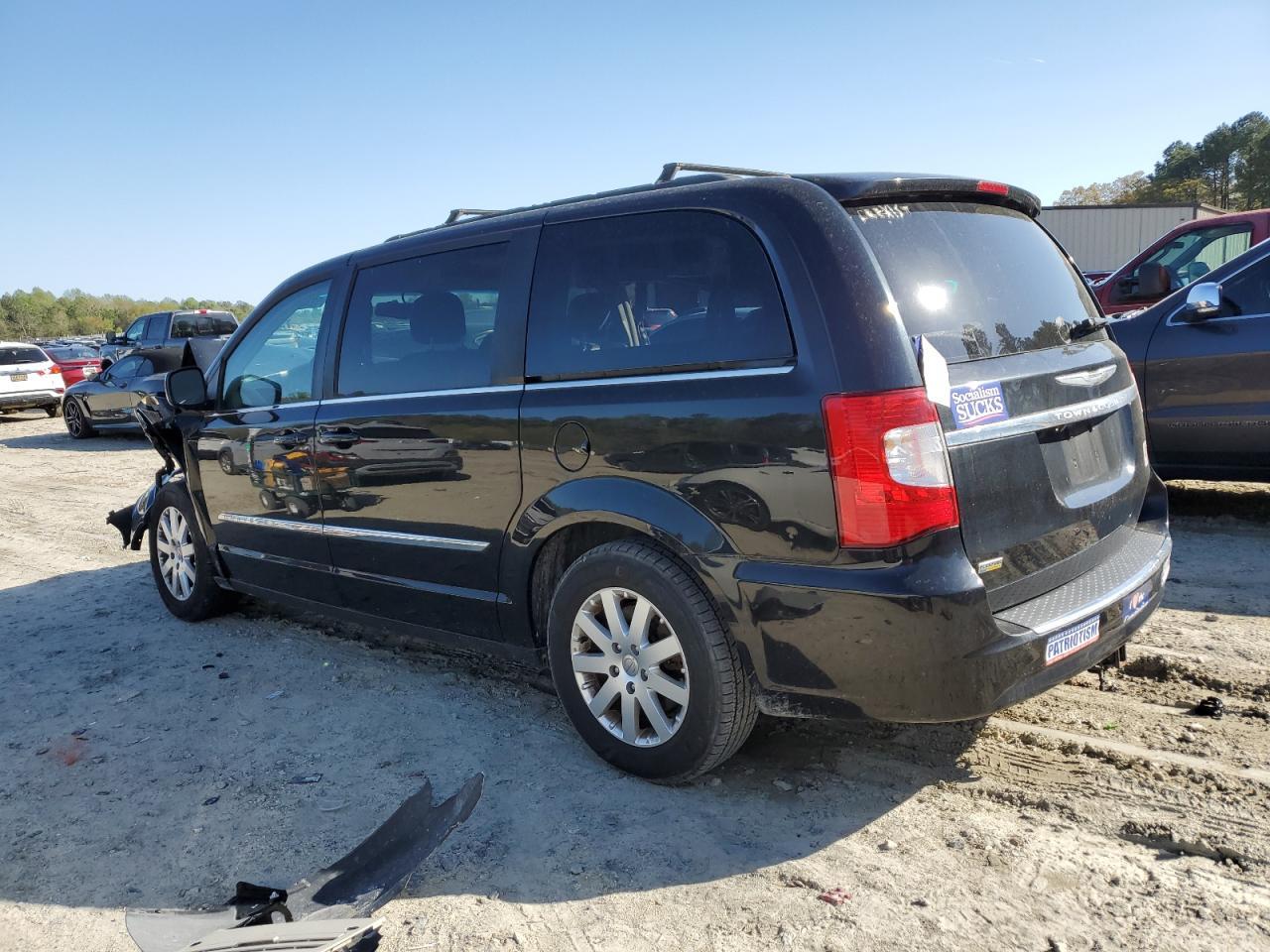 2016 CHRYSLER Town & Country