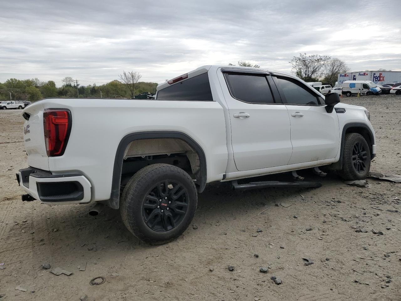 2024 GMC Sierra