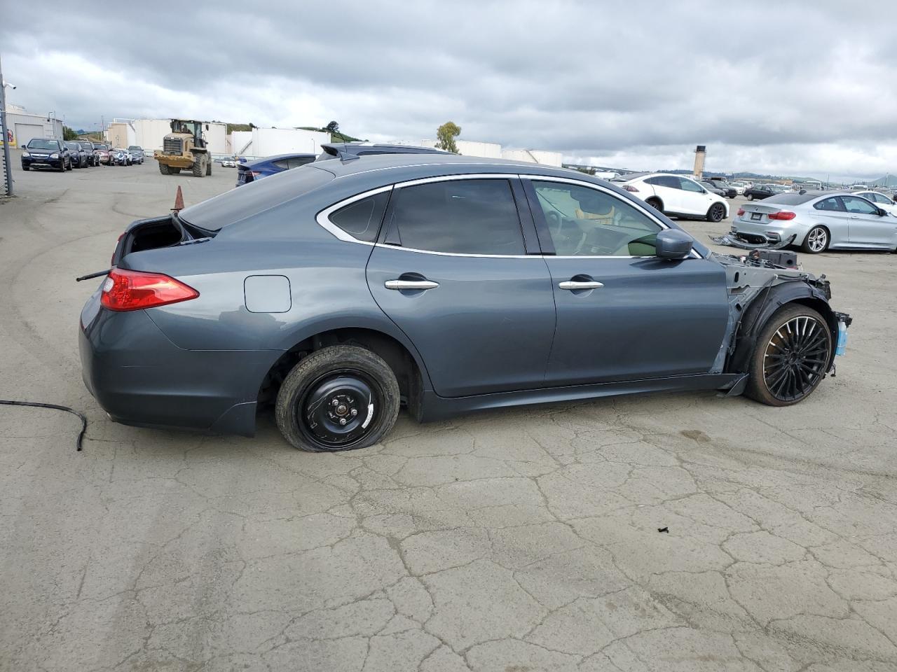 2012 INFINITI M37