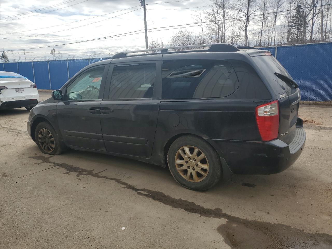 2008 KIA SEDONA
