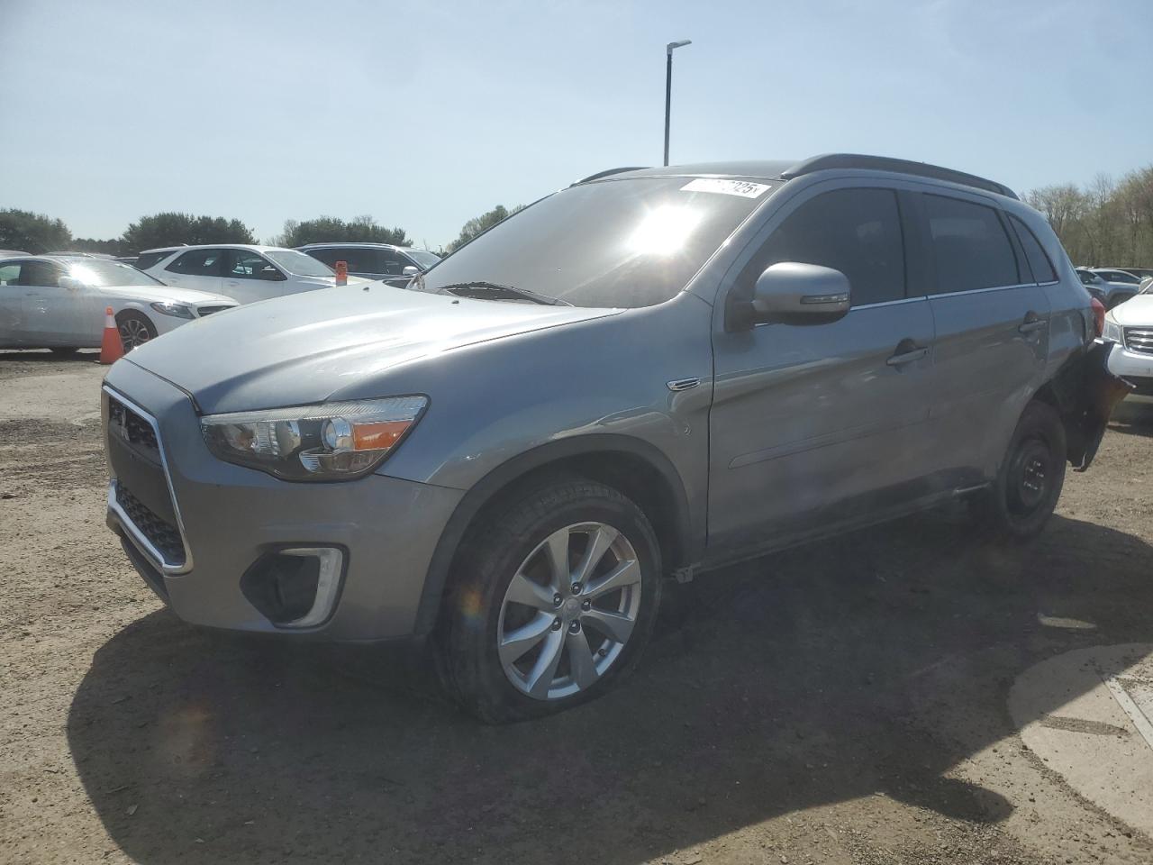 2015 MITSUBISHI outlander