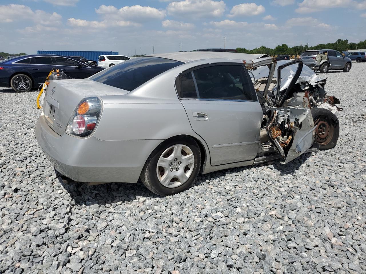 2004 NISSAN ALTIMA