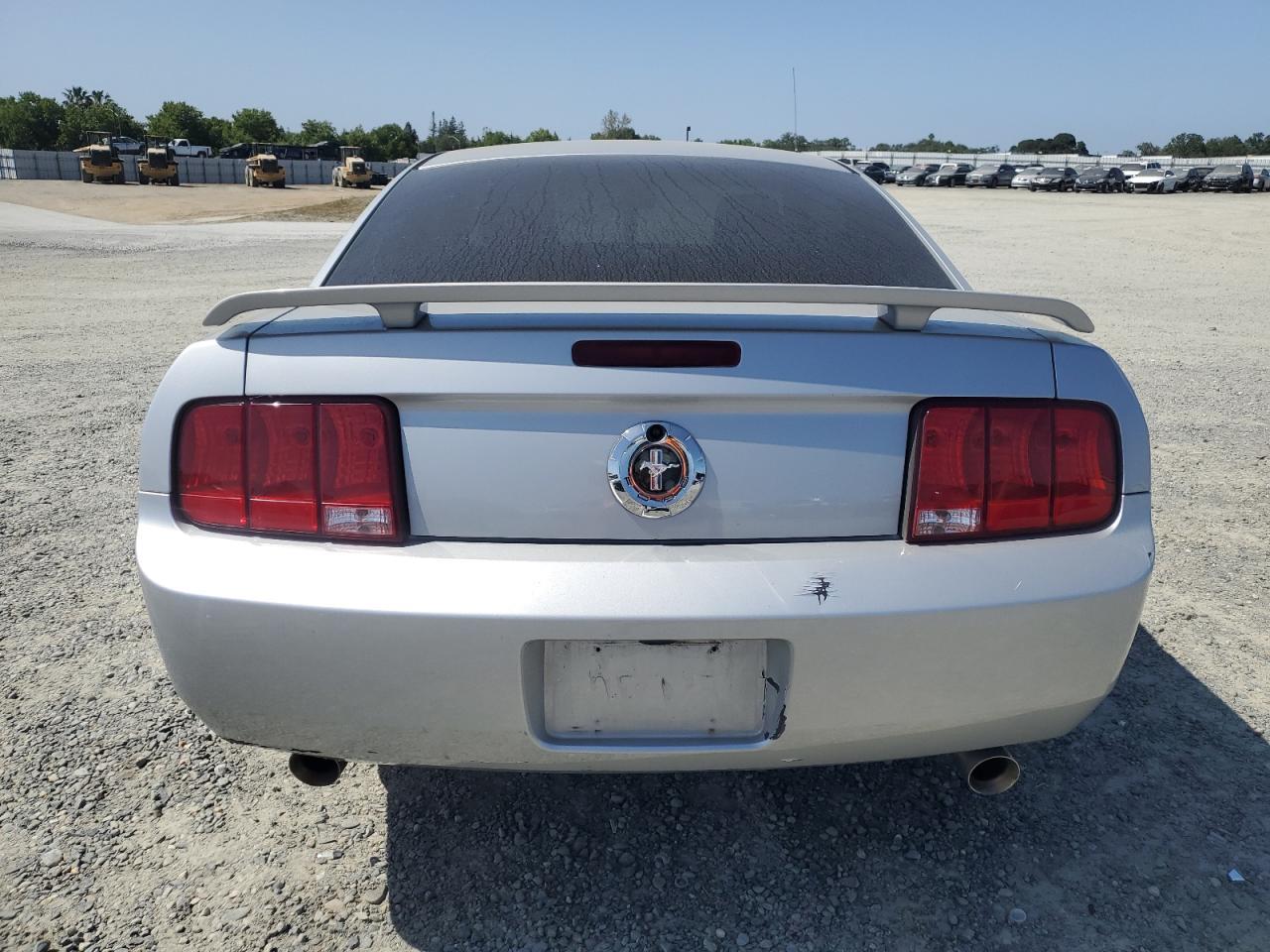 2005 FORD MUSTANG